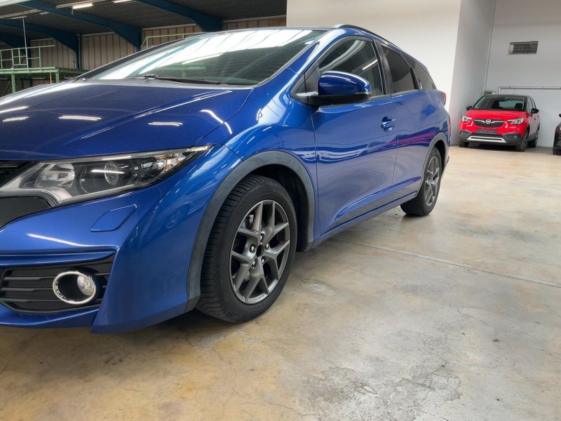 Honda Civic 1.8 i-VTEC Elegance — zdjęcie 2