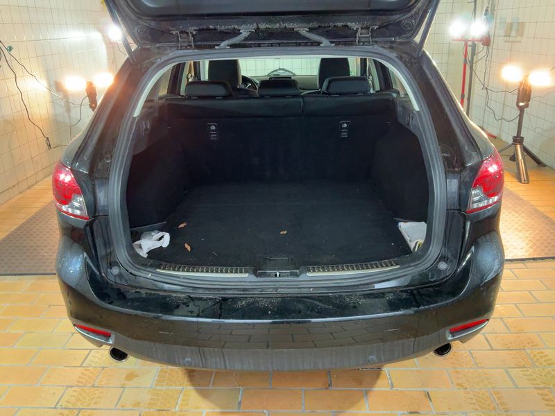 Mazda 6 2.2 Turbodiesel Sports-Line — zdjęcie 10