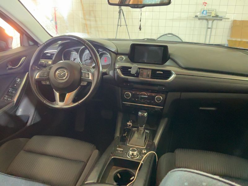 Mazda 6 2.2 Turbodiesel Sports-Line — zdjęcie 12