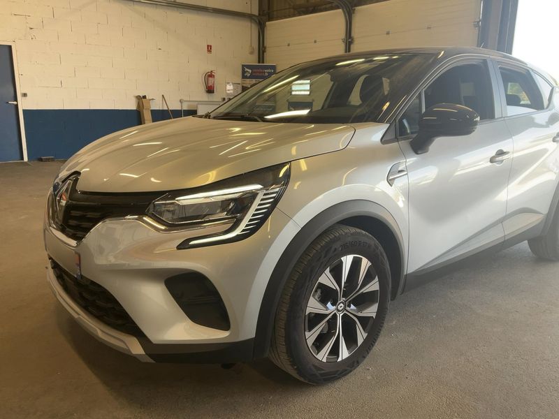 Renault Captur 1.0 TCe Evolution — zdjęcie 2