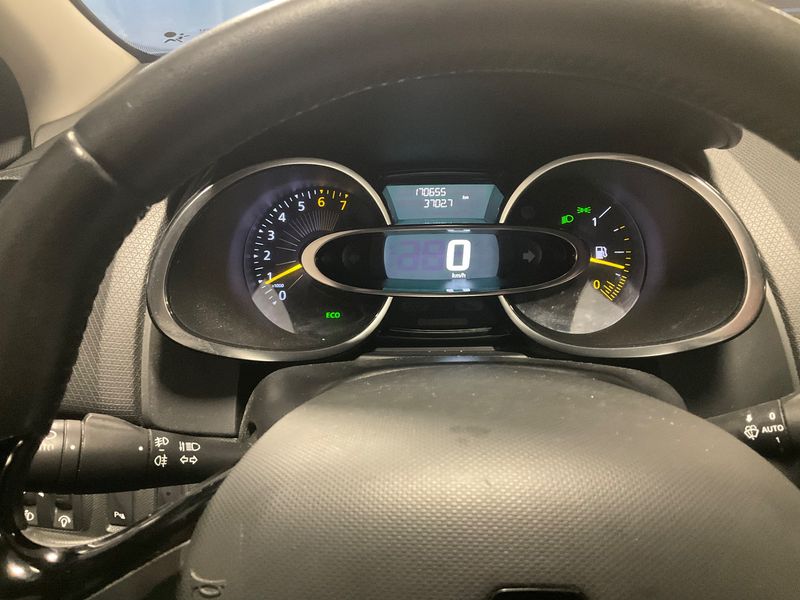 Renault Clio 0.9 Energy Luxe — zdjęcie 13