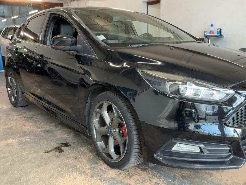Ford Focus 2.0 TDCi ST — zdjęcie 8