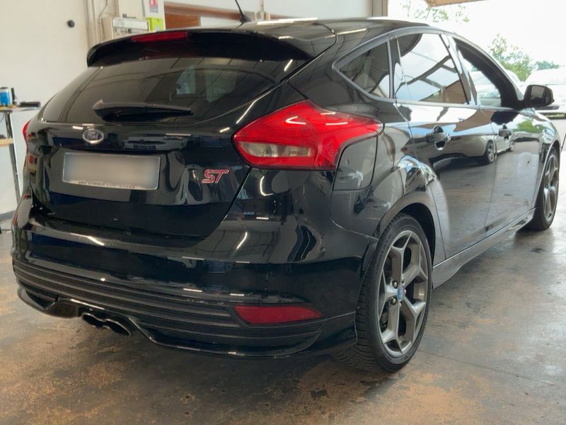 Ford Focus 2.0 TDCi ST — zdjęcie 6