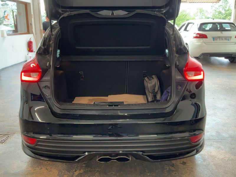 Ford Focus 2.0 TDCi ST — zdjęcie 10