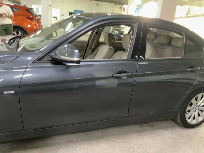 BMW 3er 320d — zdjęcie 4