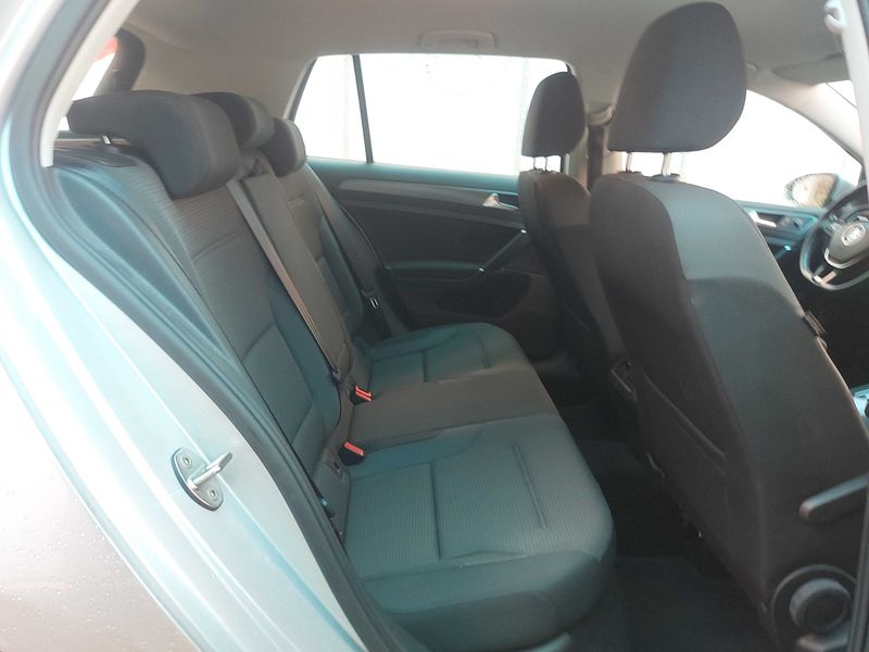Volkswagen Golf VII 1.5 TSI ACT Match Start-Stopp — zdjęcie 14