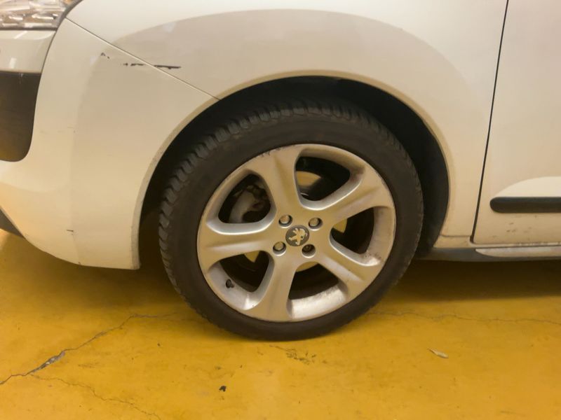 Peugeot 3008 2.0 HDi Hybrid4 2013 – снимка 3