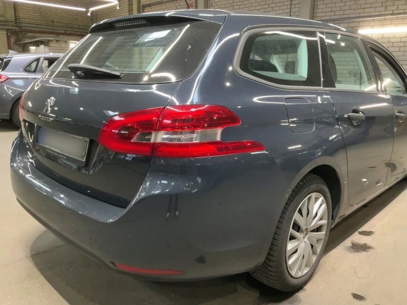 Peugeot 308 1.5 Blue-HDi Access — zdjęcie 6