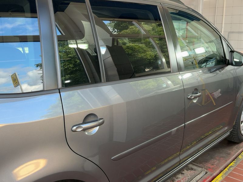 Volkswagen Touran 1.6 TDI Comfortline BlueMotion Tech 2010 – снимка 10