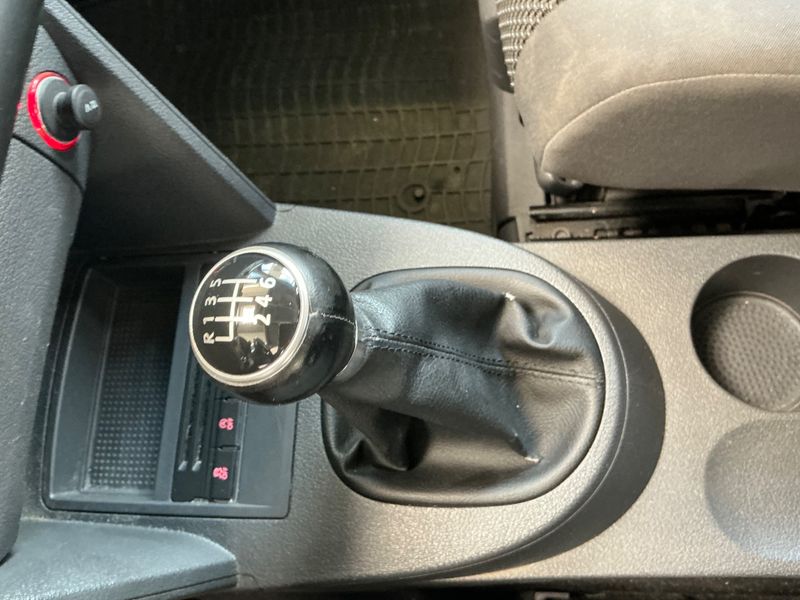 Volkswagen Touran 1.6 TDI Comfortline BlueMotion Tech 2010 – снимка 32