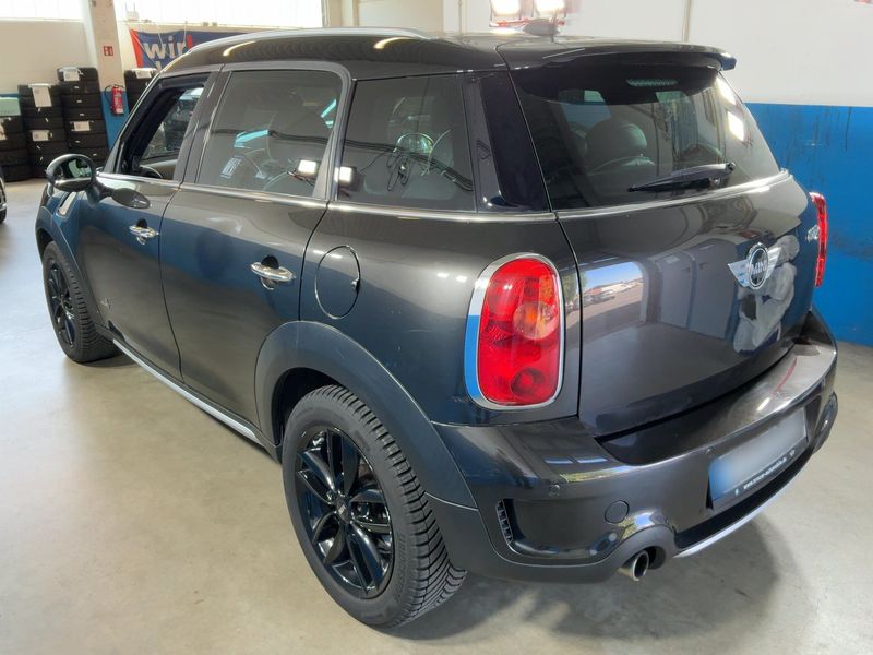 MINI Countryman Cooper S ALL4 — zdjęcie 3