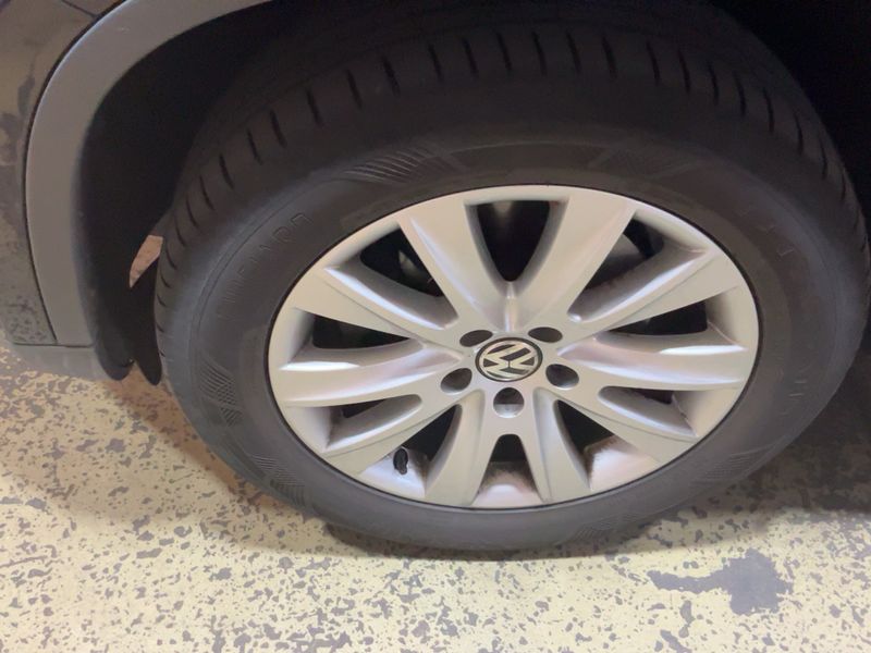 Volkswagen Tiguan 1.4 TSI Sport & Style BlueMotion Tech 2010 – снимка 3
