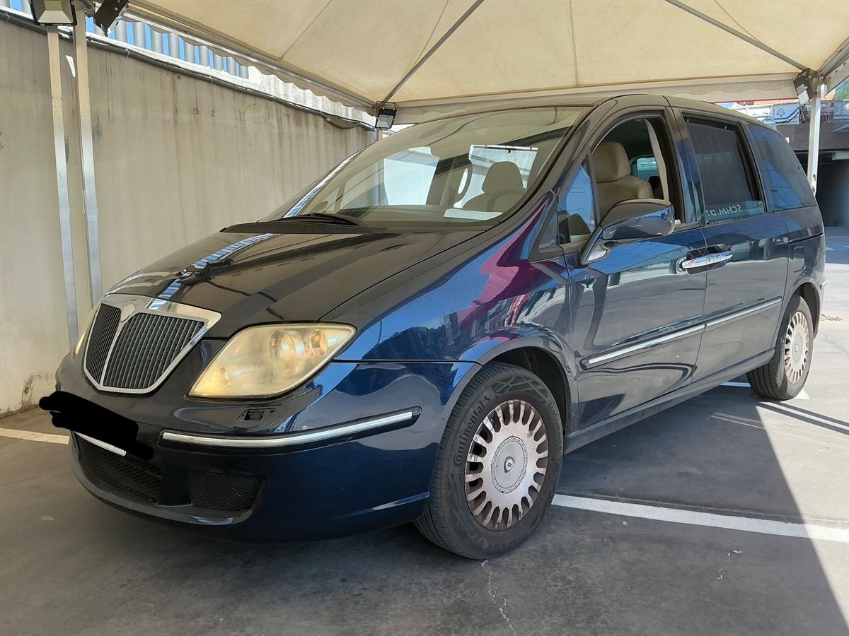 Lancia Phedra 2005
