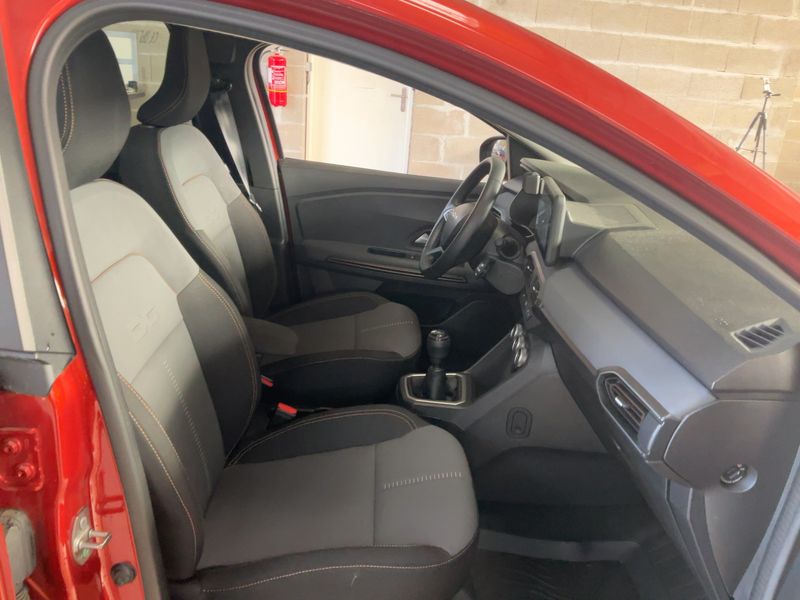 Dacia Jogger 1.0 TCe Extreme+ — zdjęcie 11