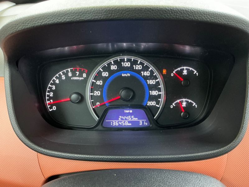 Hyundai i10 1.0 LPG Basis — zdjęcie 13
