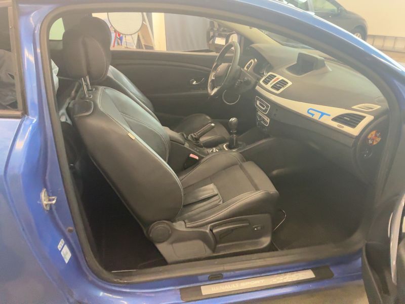 Renault Megane 2.0 TCe GT 2011 – снимка 17