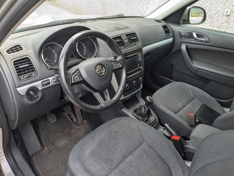 Skoda Yeti 1.2 TSI Ambition — zdjęcie 11