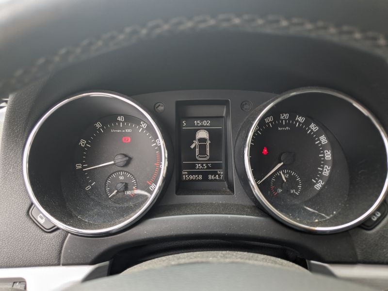 Skoda Yeti 1.2 TSI Ambition — zdjęcie 12