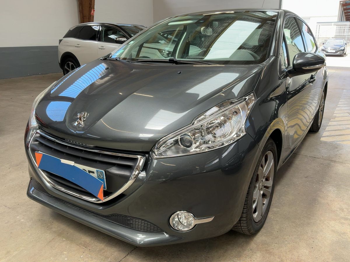 Peugeot 208 2015