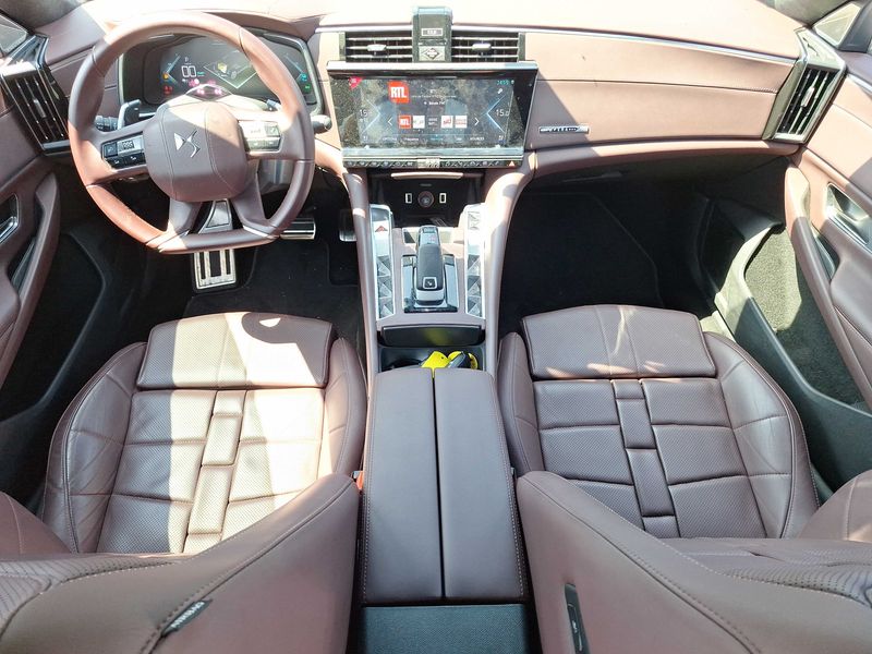 DS Automobiles DS9 1.6 E-Tense Hybrid Rivoli + — zdjęcie 11