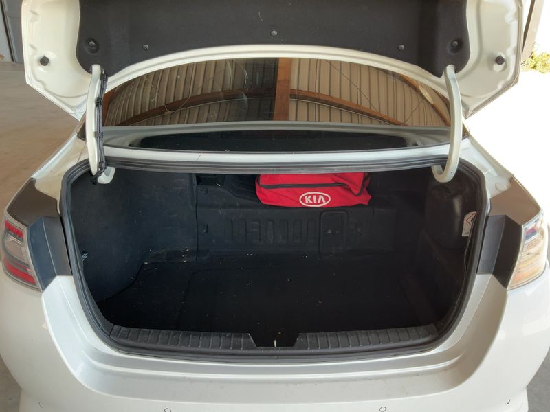 Kia Optima 2.0 Hybrid Attract — zdjęcie 10