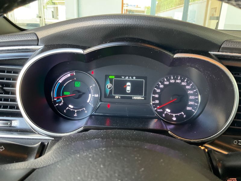 Kia Optima 2.0 Hybrid Attract — zdjęcie 13