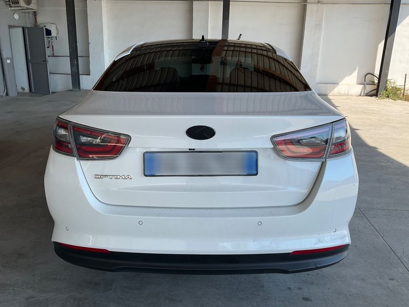 Kia Optima 2.0 Hybrid Attract — zdjęcie 5
