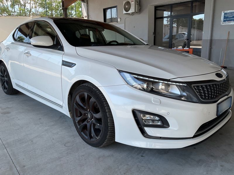 Kia Optima 2.0 Hybrid Attract — zdjęcie 8