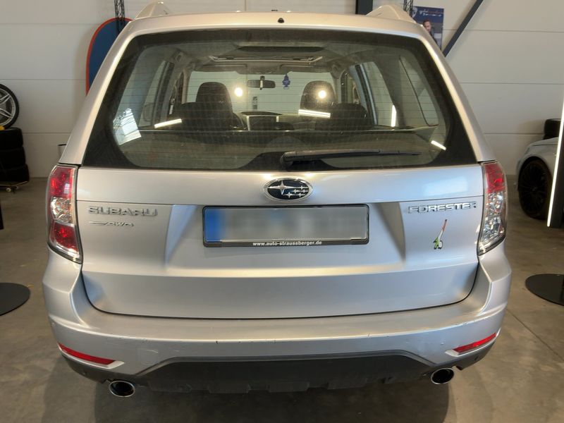 Subaru Forester 2.0 X Edition — zdjęcie 5