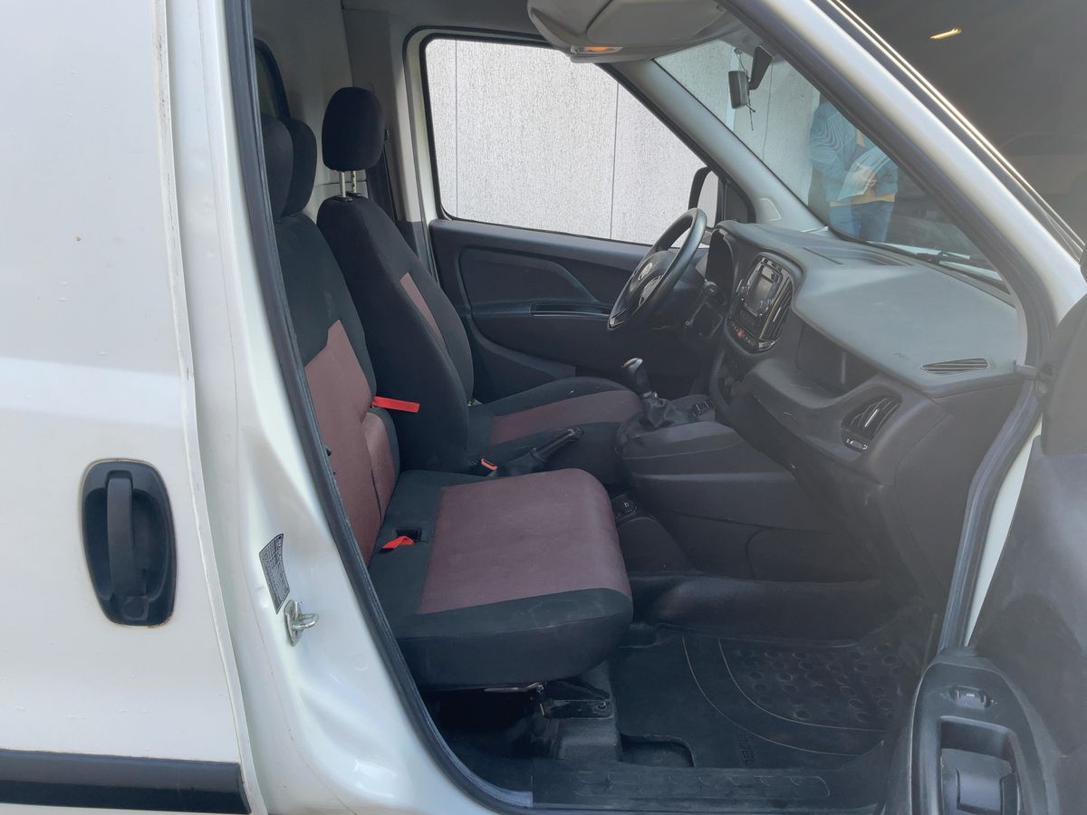 Fiat Doblo 2016 — photo 18