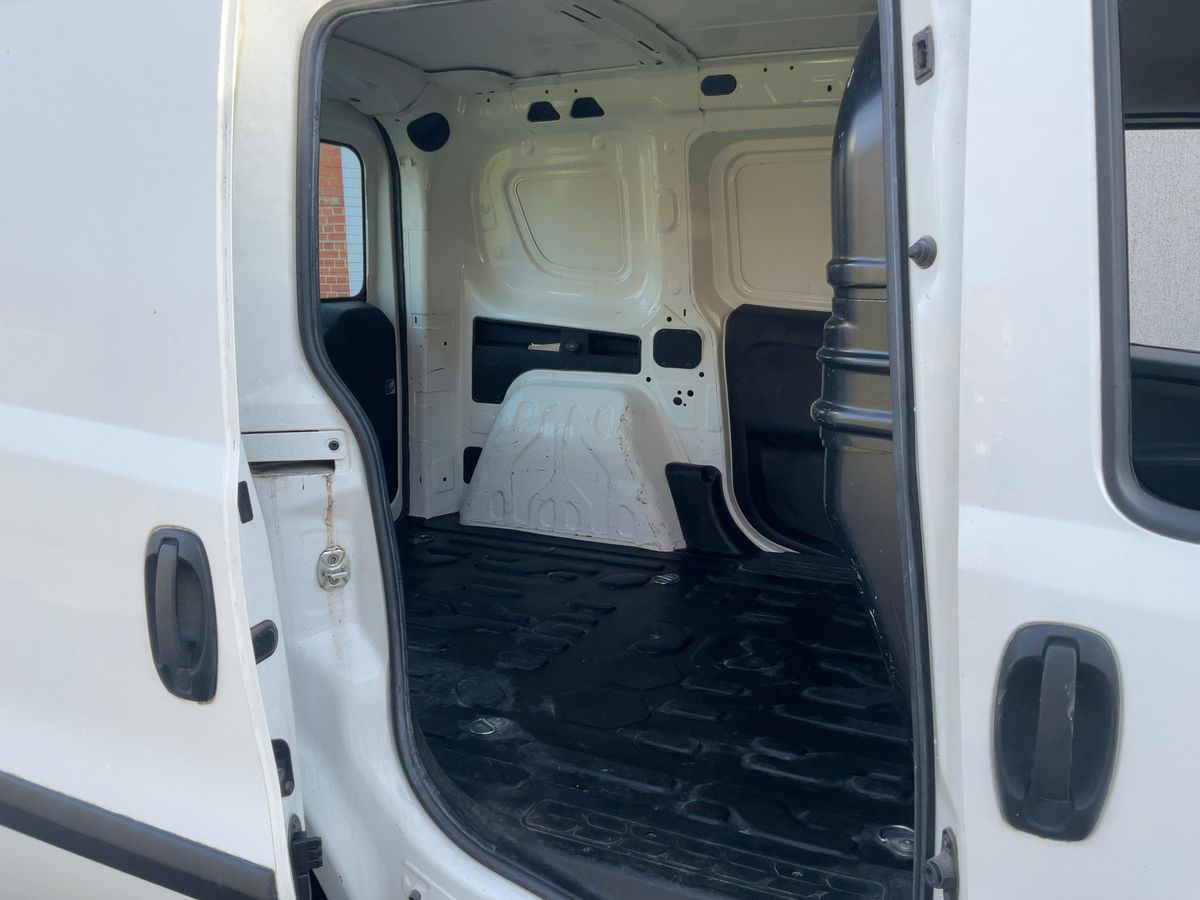 Fiat Doblo 2016 — photo 21