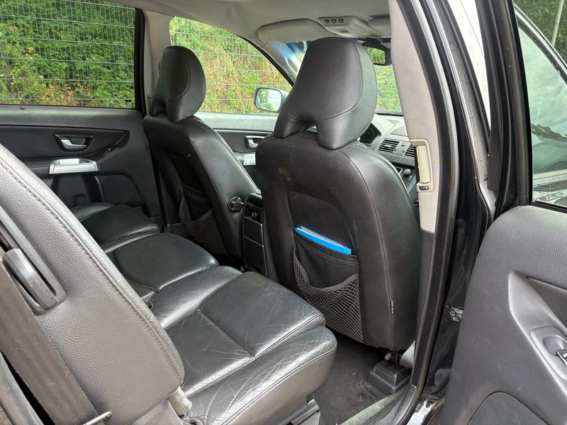 Volvo XC90 4.4 V8 Summum — zdjęcie 13
