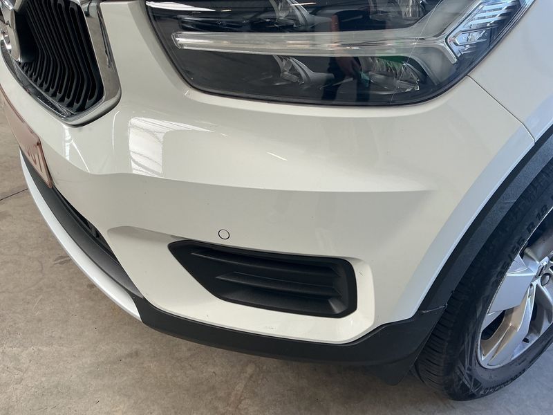 Volvo XC40 2.0 T4 Momentum Pro 2WD 2019 – снимка 31