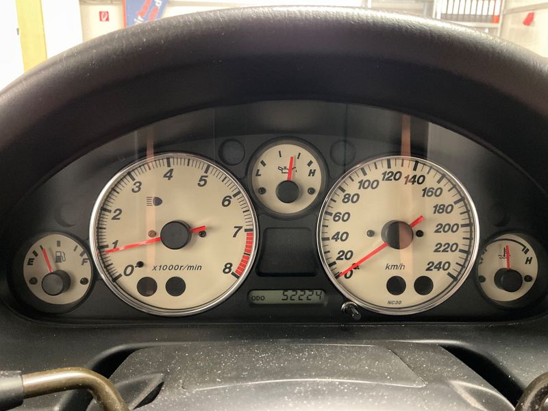 Mazda MX-5 1.6 Miracle — zdjęcie 13