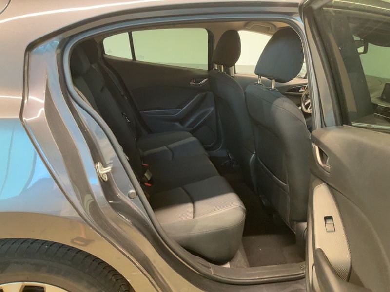 Mazda 3 2.0 Center-Line 2014 – снимка 19
