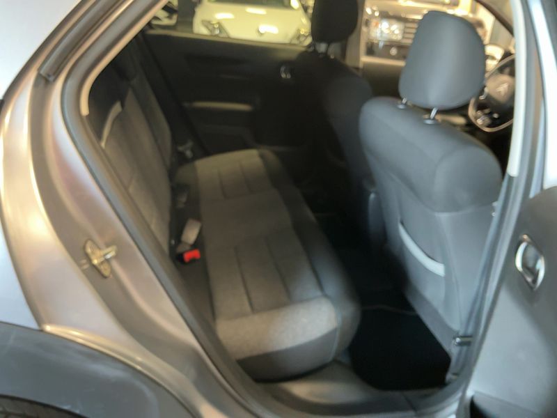 Citroen C4 Cactus 1.5 Blue-HDi Shine — zdjęcie 14