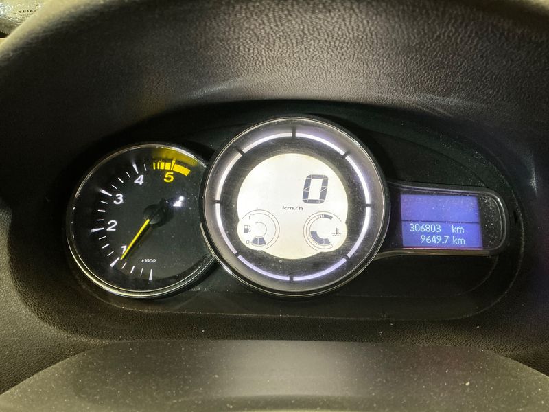 Renault Megane 1.5 dCi Privilege — zdjęcie 13