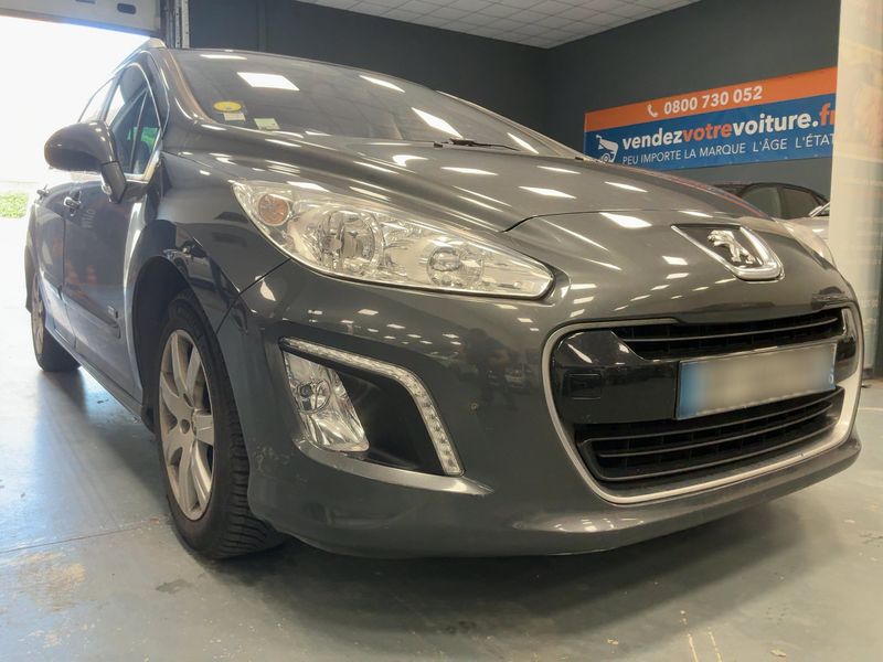 Peugeot 308 1.6 e-HDi Style — zdjęcie 8