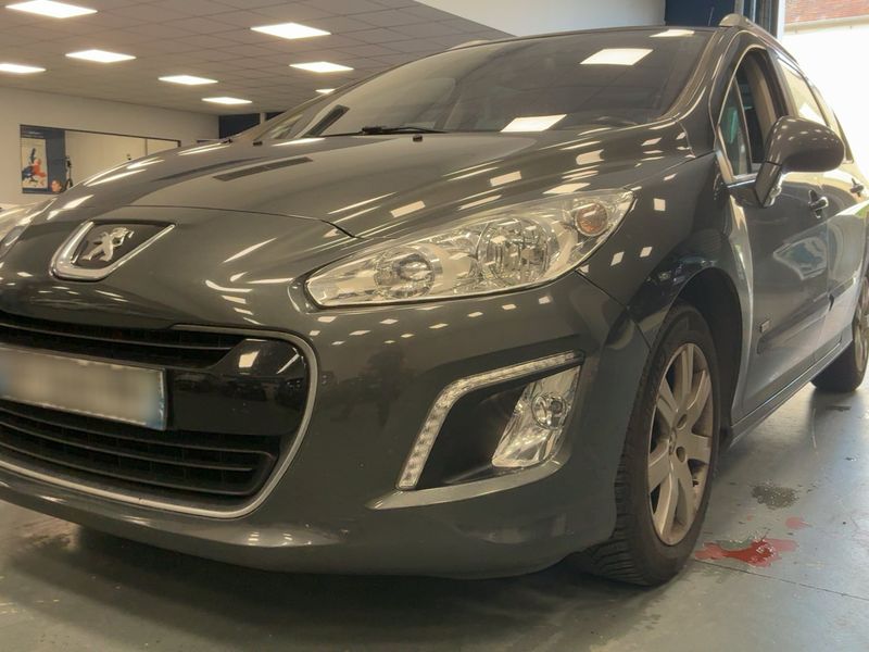 Peugeot 308 1.6 e-HDi Style — zdjęcie 2