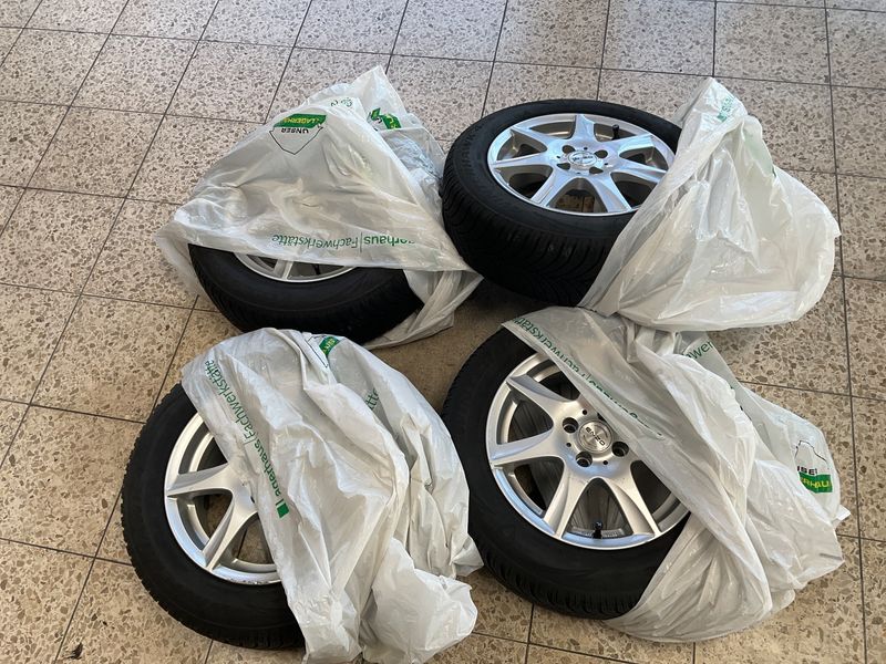 Mazda 2 1.5 Attraction 2016 – снимка 15