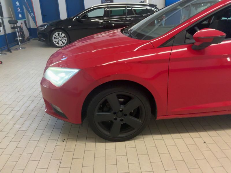 Seat Leon 1.6 TDI Style 2013 – снимка 2