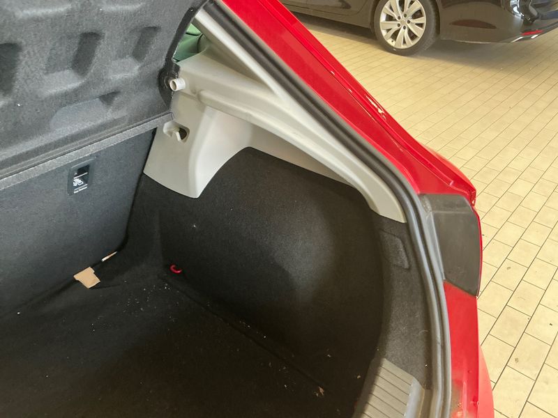 Seat Leon 1.6 TDI Style 2013 – снимка 24