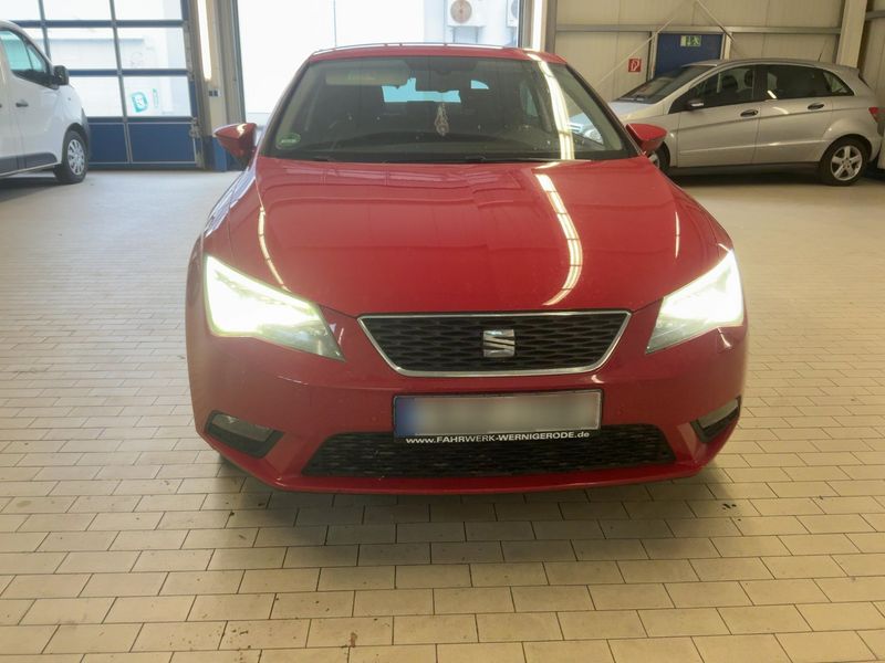 Seat Leon 1.6 TDI Style 2013 – снимка 14