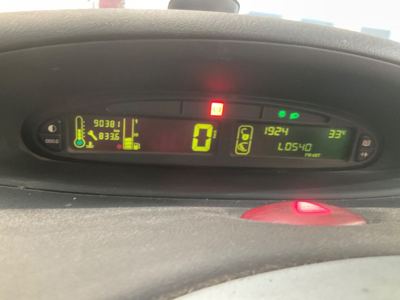 Citroen Xsara Picasso 1.6 LX Plus — zdjęcie 4