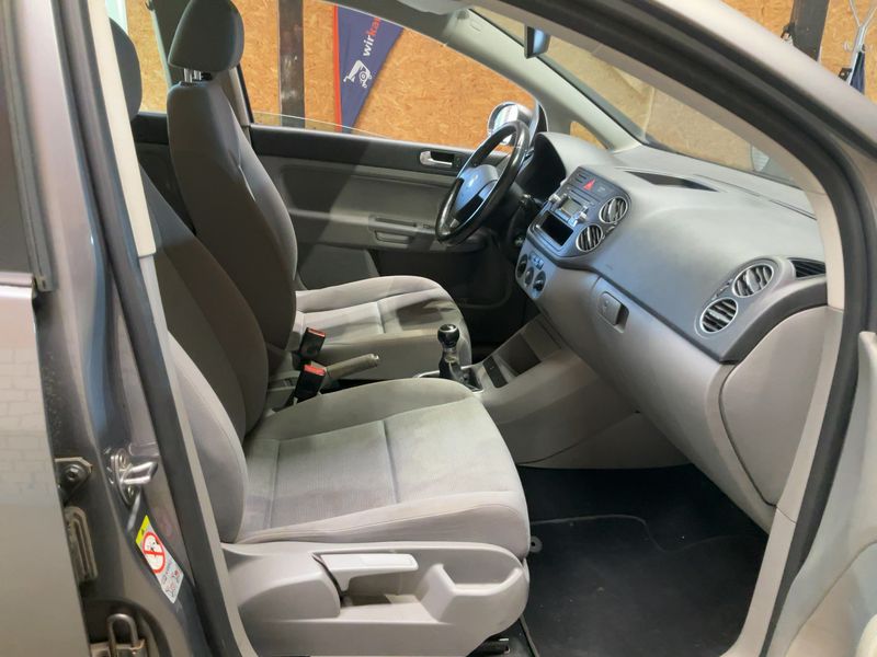 Volkswagen Golf V Plus 1.6 Edition — zdjęcie 11