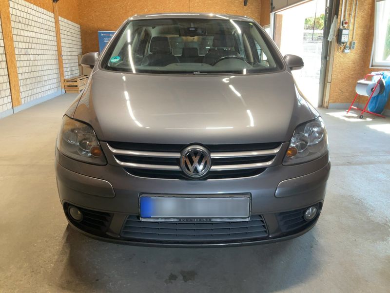 Volkswagen Golf V Plus 1.6 Edition — zdjęcie 9