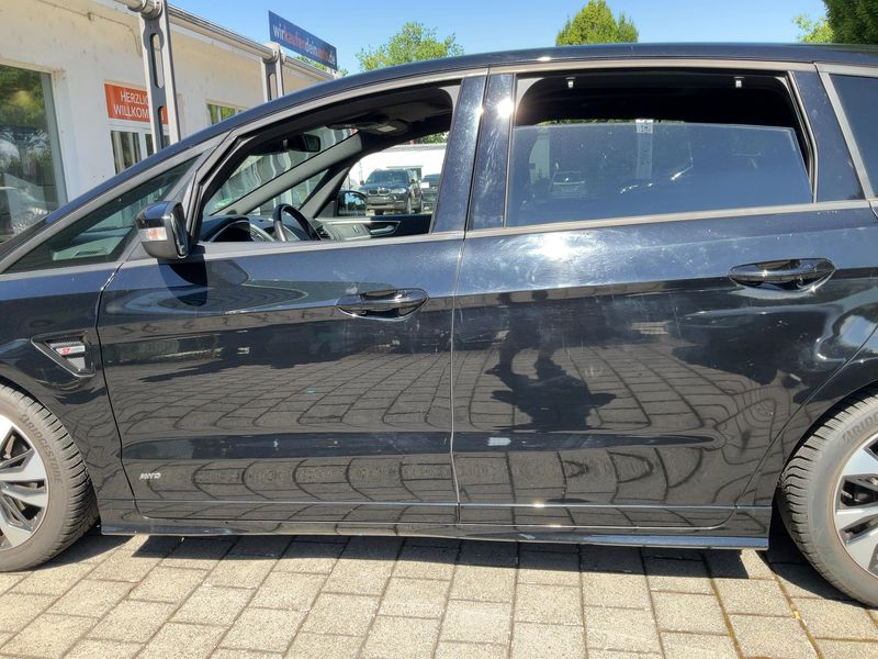 Ford S-Max 2.0 TDCi EcoBlue ST-Line AWD — zdjęcie 4