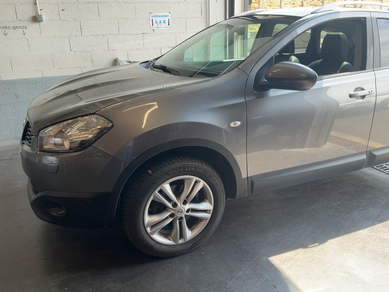Nissan Qashqai 1.6 dCi Tekna 4x4 2012 – снимка 2