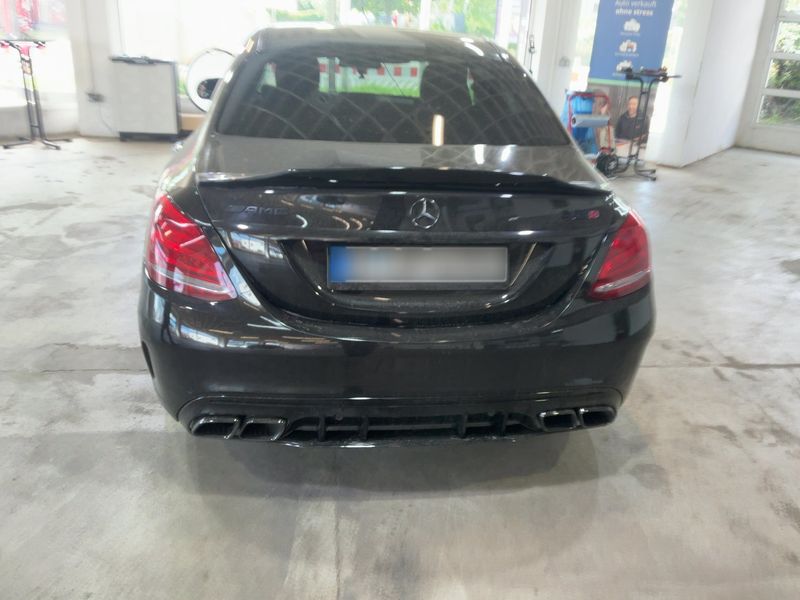 Mercedes-Benz C-Klasse C 63 AMG — zdjęcie 5