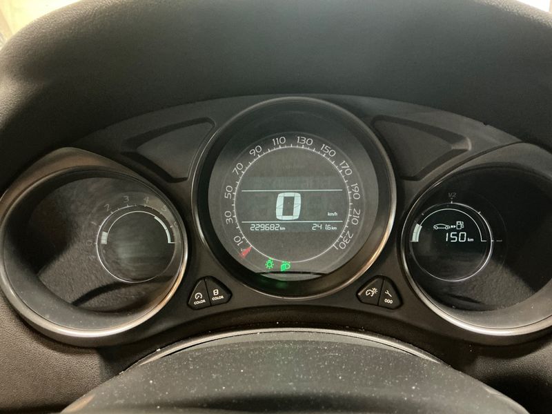 Citroen C4 1.6 HDi Confort — zdjęcie 4